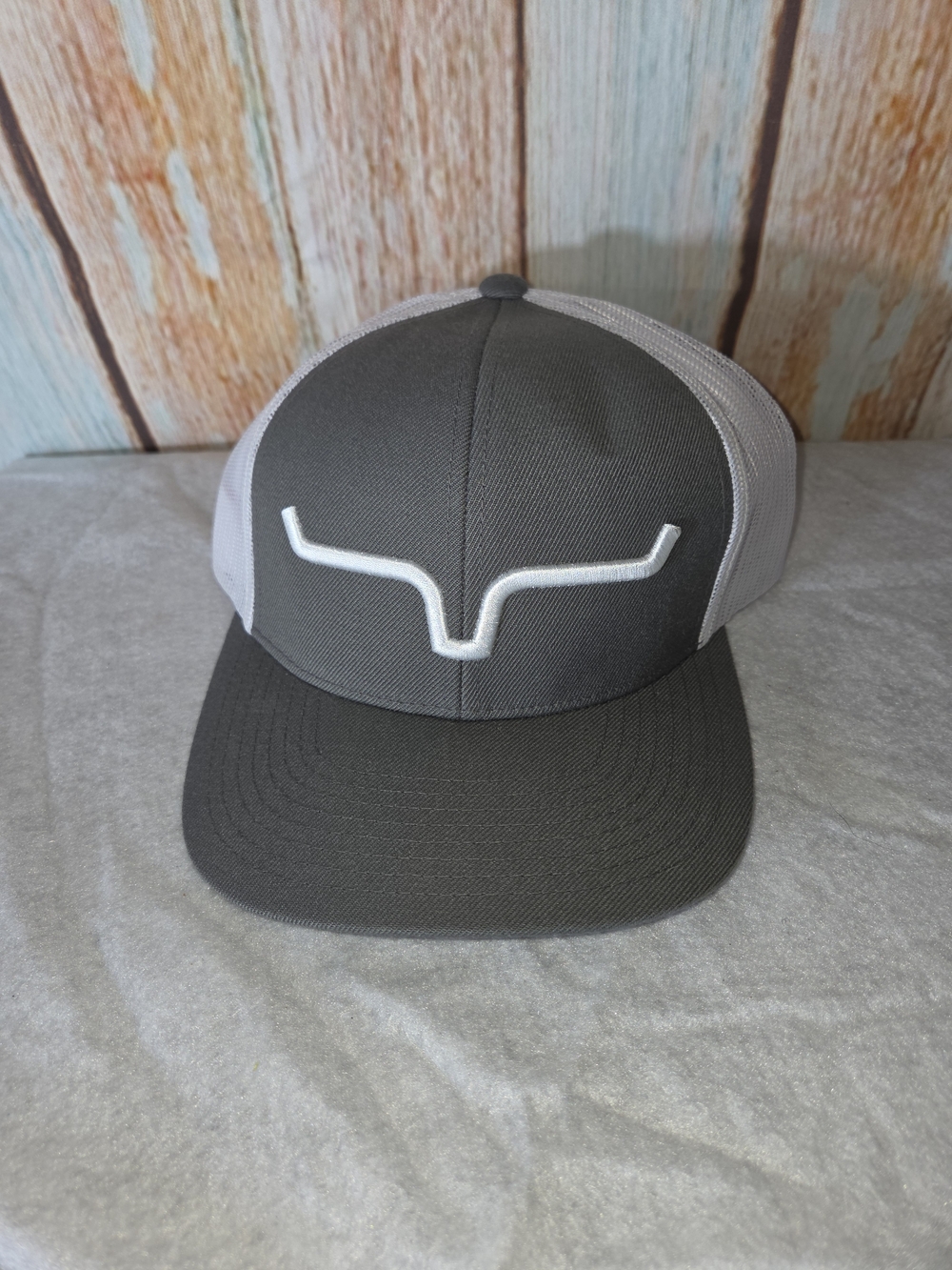 Kimes Ranch Yellowstone Gray and White Mesh Trucker Hat w/ Embroidered Horn Logo